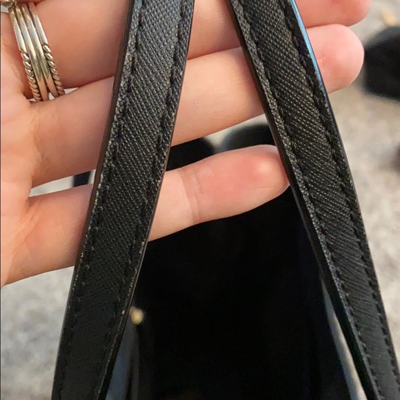 Kate Spade Laurel Way Ari Tote - Picture 4 of 4